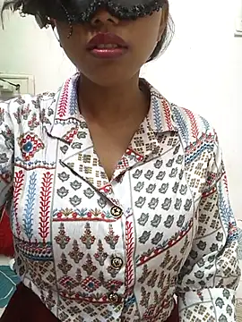 sandy naughty online show from November 10, 2025, 4:34 pm