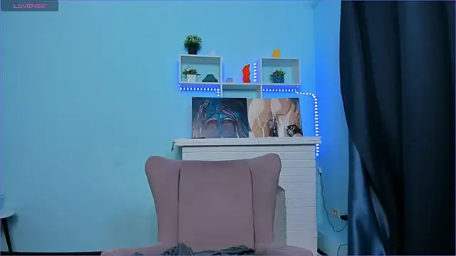 Snapshot of Crow_Diam0nd chatting on January 20, 2025, 6:53 am Crow Diam0nd online show from January 20, 2025, 6:53 am