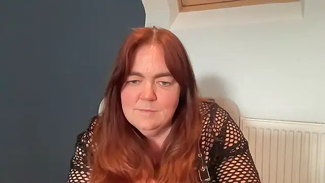 curvy-milf-abbie online show from June 4, 2026, 2:22 pm