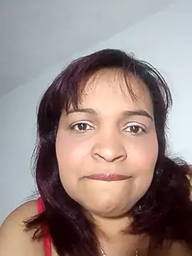 Snapshot of _violetta_- chatting on October 26, 2025, 8:20 pm violetta - online show from October 26, 2025, 8:20 pm