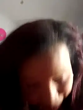 Snapshot of _violetta_- chatting on October 7, 2025, 1:06 am  violetta - online show from October 7, 2025, 1:06 am
