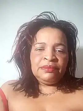 Snapshot of _violetta_- chatting on March 16, 2025, 9:37 pm  violetta - online show from March 16, 2025, 9:37 pm