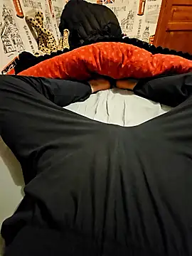 Snapshot of Azerty0911 chatting on January 8, 2026, 8:15 pm Azerty0911 online show from January 8, 2026, 8:15 pm