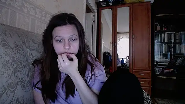 CatMelissa online show from December 7, 2024, 10:06 am