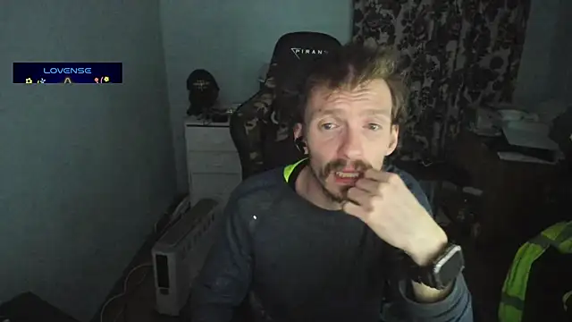 Snapshot of sexy264329 chatting on February 18, 2025, 5:42 pm sexy264329 online show from February 18, 2025, 5:42 pm