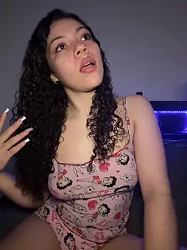 ladylavish online show from December 18, 2025, 4:06 am