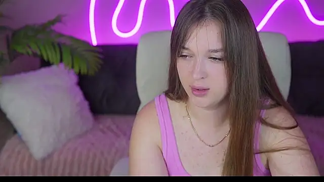 DonnaLustt online show from September 18, 2025, 5:10 am