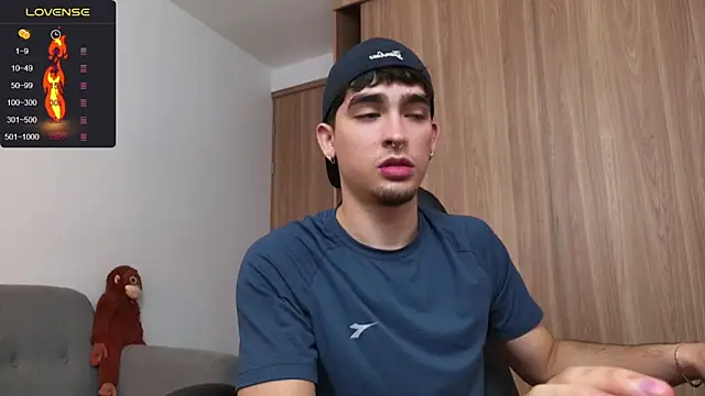 Snapshot of zenn_rush1 chatting on December 23, 2024, 12:30 pm zenn rush1 online show from December 23, 2024, 12:30 pm