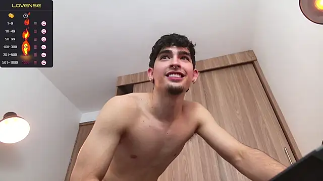 Snapshot of zenn_rush1 chatting on December 30, 2024, 3:12 pm zenn rush1 online show from December 30, 2024, 3:12 pm