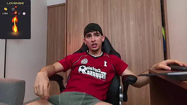 Snapshot of zenn_rush1 chatting on January 10, 2025, 12:26 pm zenn rush1 online show from January 10, 2025, 12:26 pm