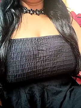 Snapshot of amala_ss chatting on October 29, 2025, 4:33 am amala ss online show from October 29, 2025, 4:33 am