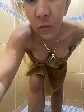 Snapshot of johaminie chatting on January 5, 2025, 9:36 pm johaminie online show from January 5, 2025, 9:36 pm