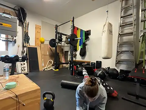 MissSwitch online show from December 20, 2024, 5:29 pm