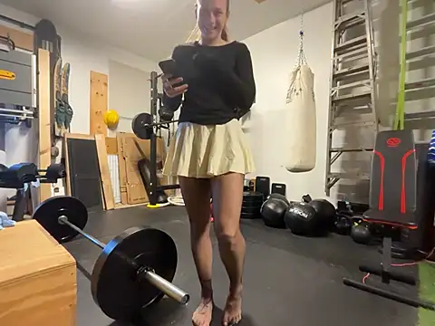 MissSwitch online show from February 4, 2025, 1:16 pm