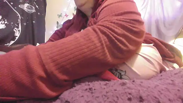 Snapshot of Alli_Kat chatting on March 2, 2025, 10:34 pm Alli Kat online show from March 2, 2025, 10:34 pm