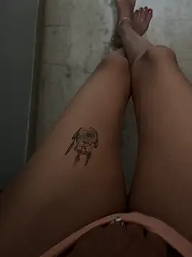 HotRiyacpl online show from November 1, 2025, 11:04 am