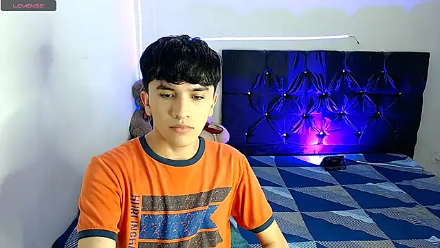 benji hoter online show from November 7, 2025, 10:03 pm