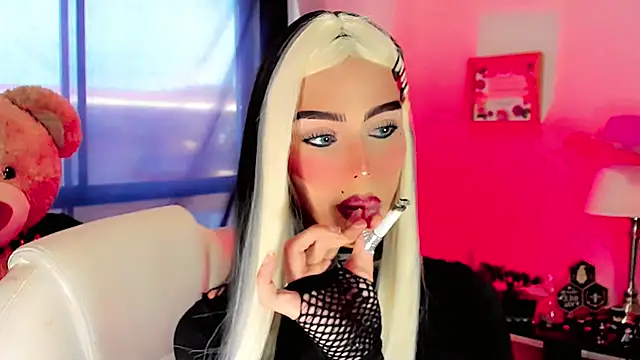 Snapshot of dollswit01 chatting on January 21, 2025, 9:04 pm dollswit01 online show from January 21, 2025, 9:04 pm