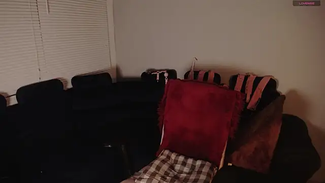 Scarllett BDSM online show from October 7, 2025, 4:35 am