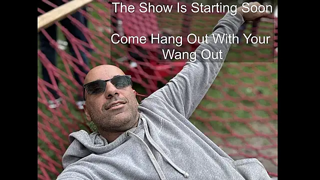 bear russian hunk online show from February 24, 2026, 2:18 pm