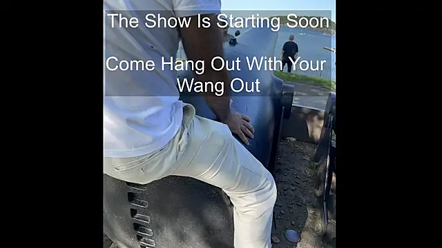 bear russian hunk online show from May 29, 2026, 1:17 pm
