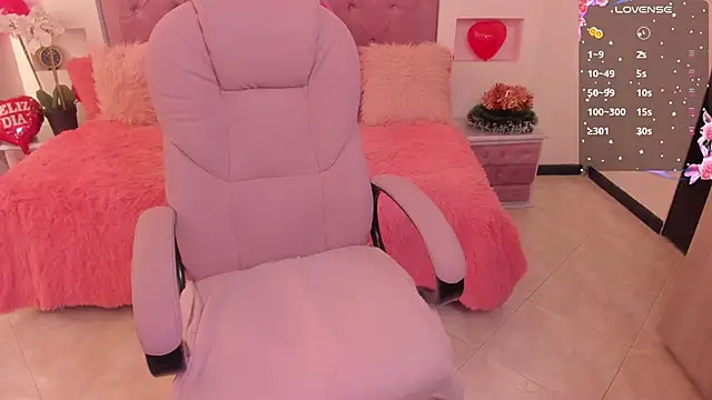 Maavca  online show from February 17, 2026, 8:28 pm