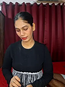 Snapshot of Garima_G chatting on December 2, 2025, 4:30 pm Garima G online show from December 2, 2025, 4:30 pm