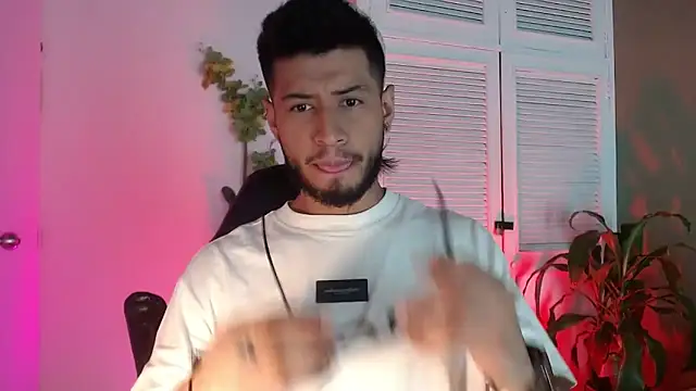 Snapshot of Colby_brown03 chatting on December 3, 2025, 7:13 pm Colby brown03 online show from December 3, 2025, 7:13 pm