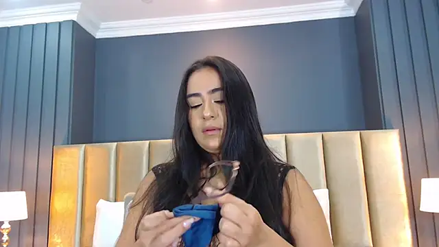 DevonPiers online show from February 17, 2025, 1:00 pm