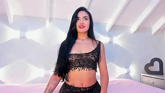 Snapshot of AnnieSofiia chatting on October 24, 2025, 8:08 pm AnnieSofiia online show from October 24, 2025, 8:08 pm