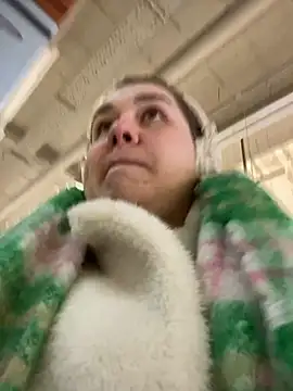 SuzieMurray online show from March 14, 2025, 11:12 am