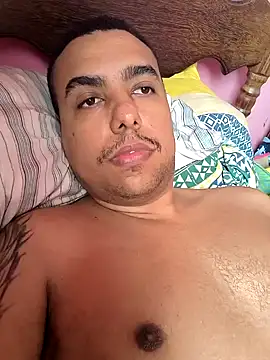 Snapshot of FABINHOSEOAU chatting on December 30, 2024, 4:07 pm FABINHOSEOAU online show from December 30, 2024, 4:07 pm