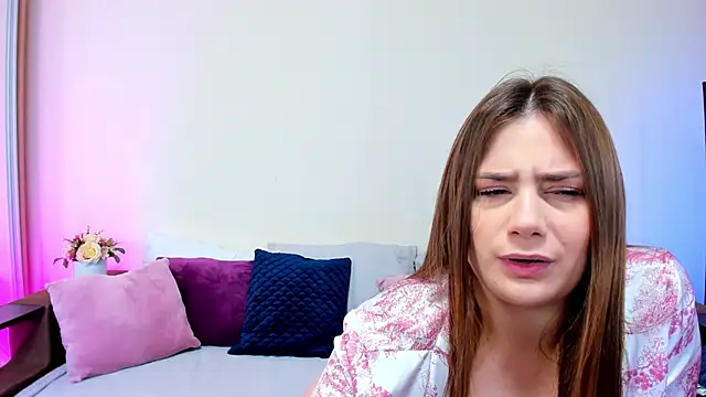 MelodyHudson online show from October 15, 2025, 8:55 am