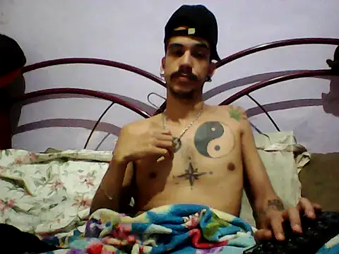 gatobranco001 online show from March 21, 2025, 12:50 pm