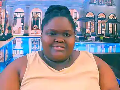 Snapshot of EbonyHotBuns chatting on December 14, 2025, 8:42 am EbonyHotBuns online show from December 14, 2025, 8:42 am