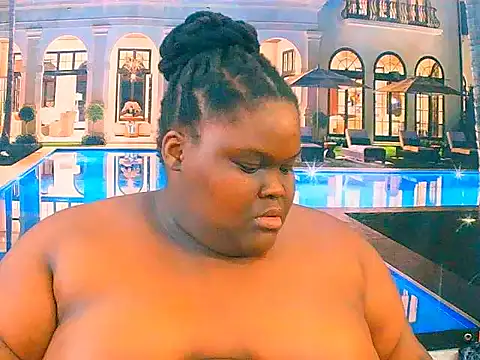 Snapshot of EbonyHotBuns chatting on November 25, 2025, 7:25 pm EbonyHotBuns online show from November 25, 2025, 7:25 pm