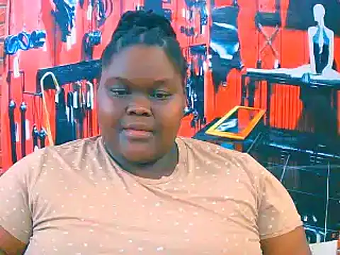 Snapshot of EbonyHotBuns chatting on November 7, 2025, 6:51 am EbonyHotBuns online show from November 7, 2025, 6:51 am