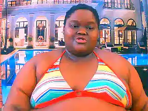 EbonyHotBuns online show from June 3, 2026, 6:12 pm