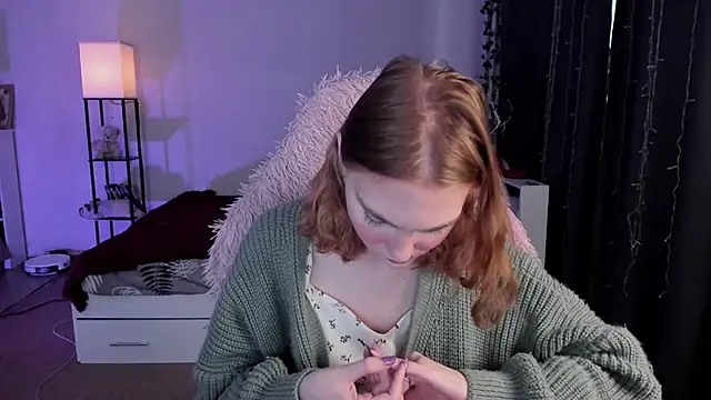 ReddHotPipper online show from November 6, 2025, 2:48 am