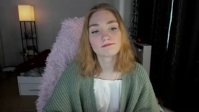 ReddHotPipper online show from November 30, 2025, 3:29 am