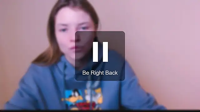 Snapshot of MissOliviaa_ chatting on February 7, 2025, 9:37 am MissOliviaa  online show from February 7, 2025, 9:37 am