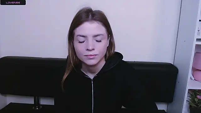 Snapshot of MissOliviaa_ chatting on January 8, 2025, 7:24 am MissOliviaa  online show from January 8, 2025, 7:24 am