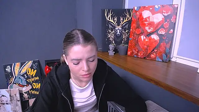 Snapshot of MissOliviaa_ chatting on November 15, 2025, 7:56 am MissOliviaa online show from November 15, 2025, 7:56 am