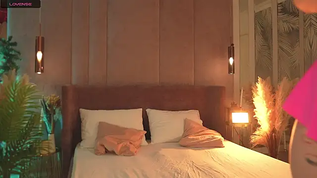 Smiley Mia online show from March 11, 2026, 5:34 am