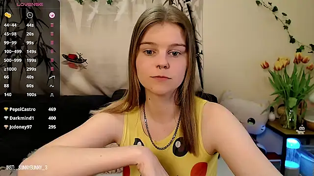 Snapshot of Moona_xx chatting on March 20, 2025, 9:02 pm Moona xx online show from March 20, 2025, 9:02 pm