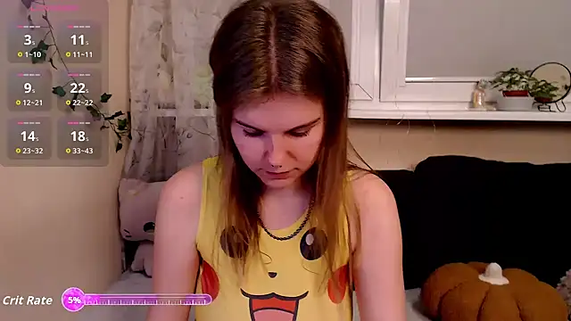 Snapshot of Moona_xx chatting on September 8, 2025, 10:42 pm Moona xx online show from September 8, 2025, 10:42 pm