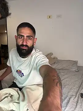 Snapshot of Drogamma chatting on November 7, 2025, 12:15 am Drogamma online show from November 7, 2025, 12:15 am