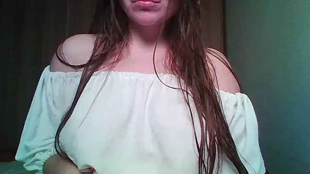 Evasapples online show from May 9, 2026, 12:30 pm
