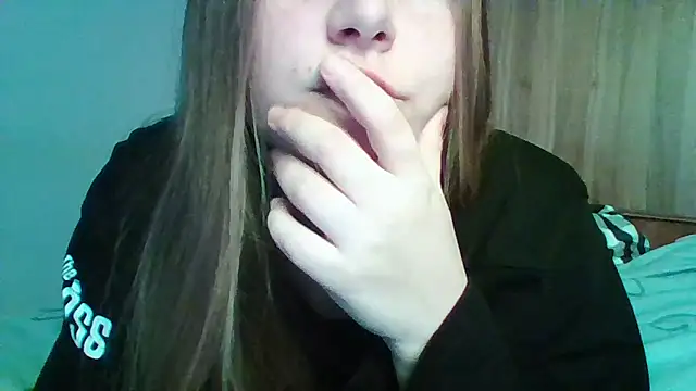 Evasapples online show from January 10, 2026, 7:09 pm