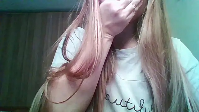 Evasapples online show from January 11, 2026, 4:58 pm